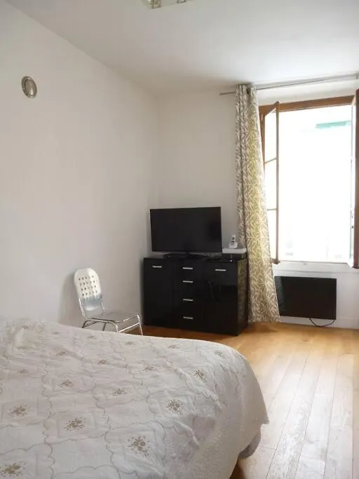 Beautiful 4 People Flat In Paris, Bastille Paris